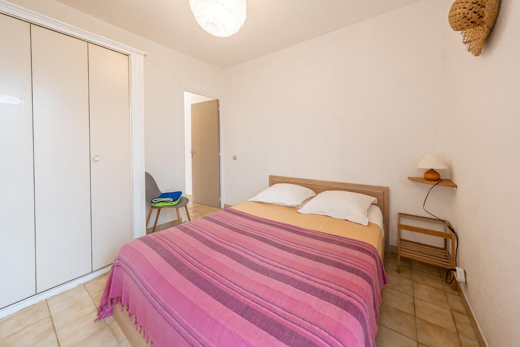Gites Le Pressoir Vias Exterior photo