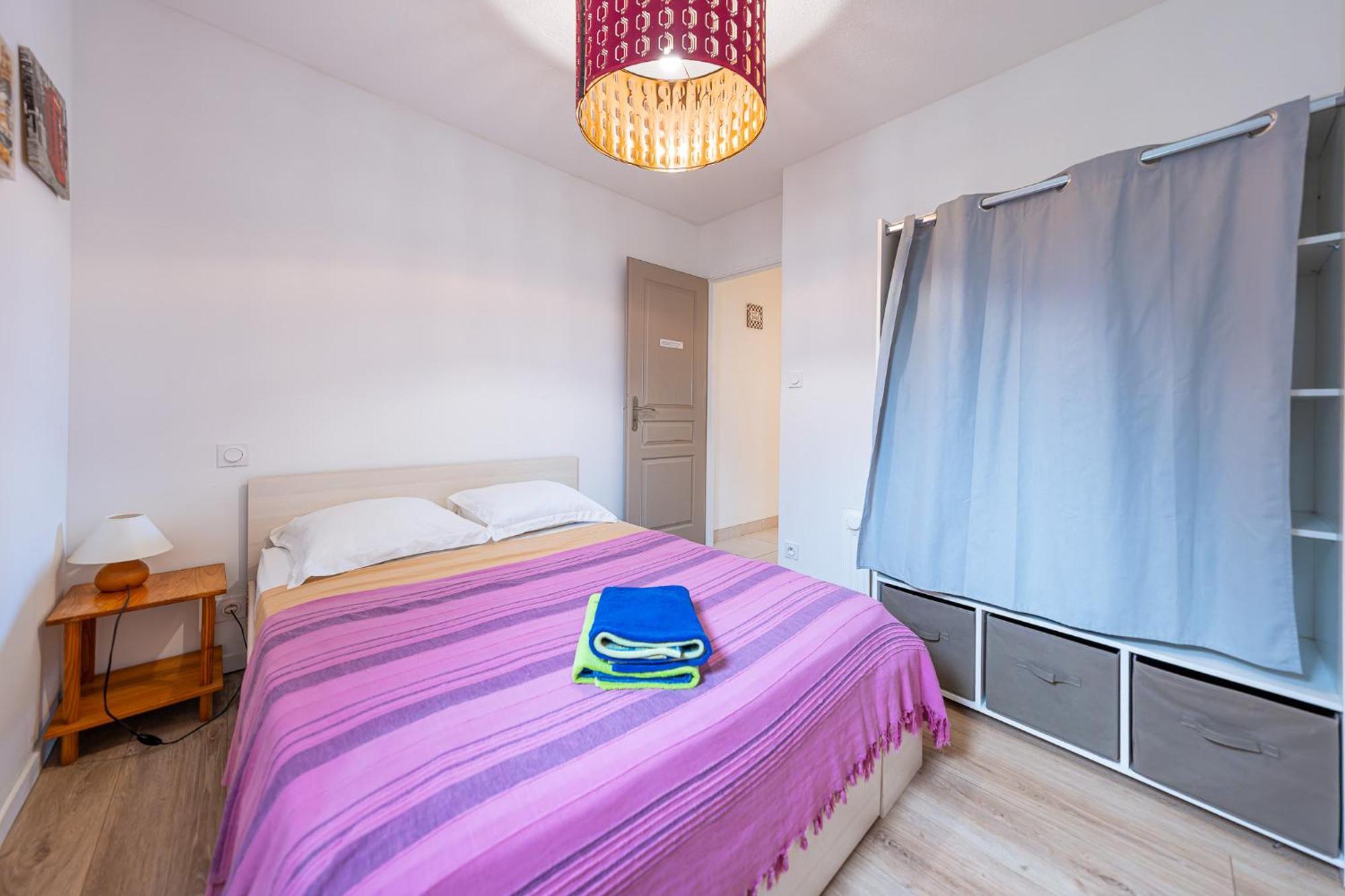 Gites Le Pressoir Vias Exterior photo